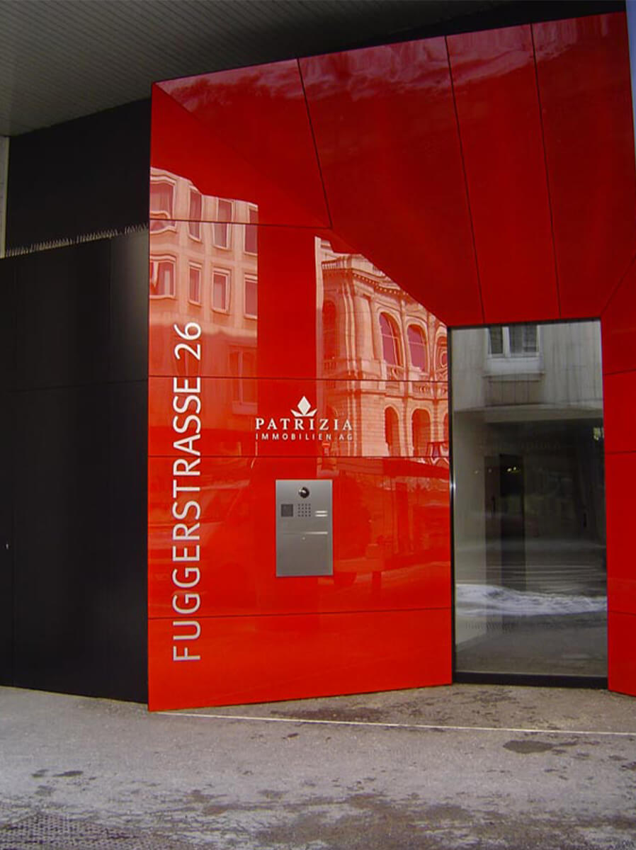 Türanlage Augsburg, Automatiktür mit Ganzglasverkleidung