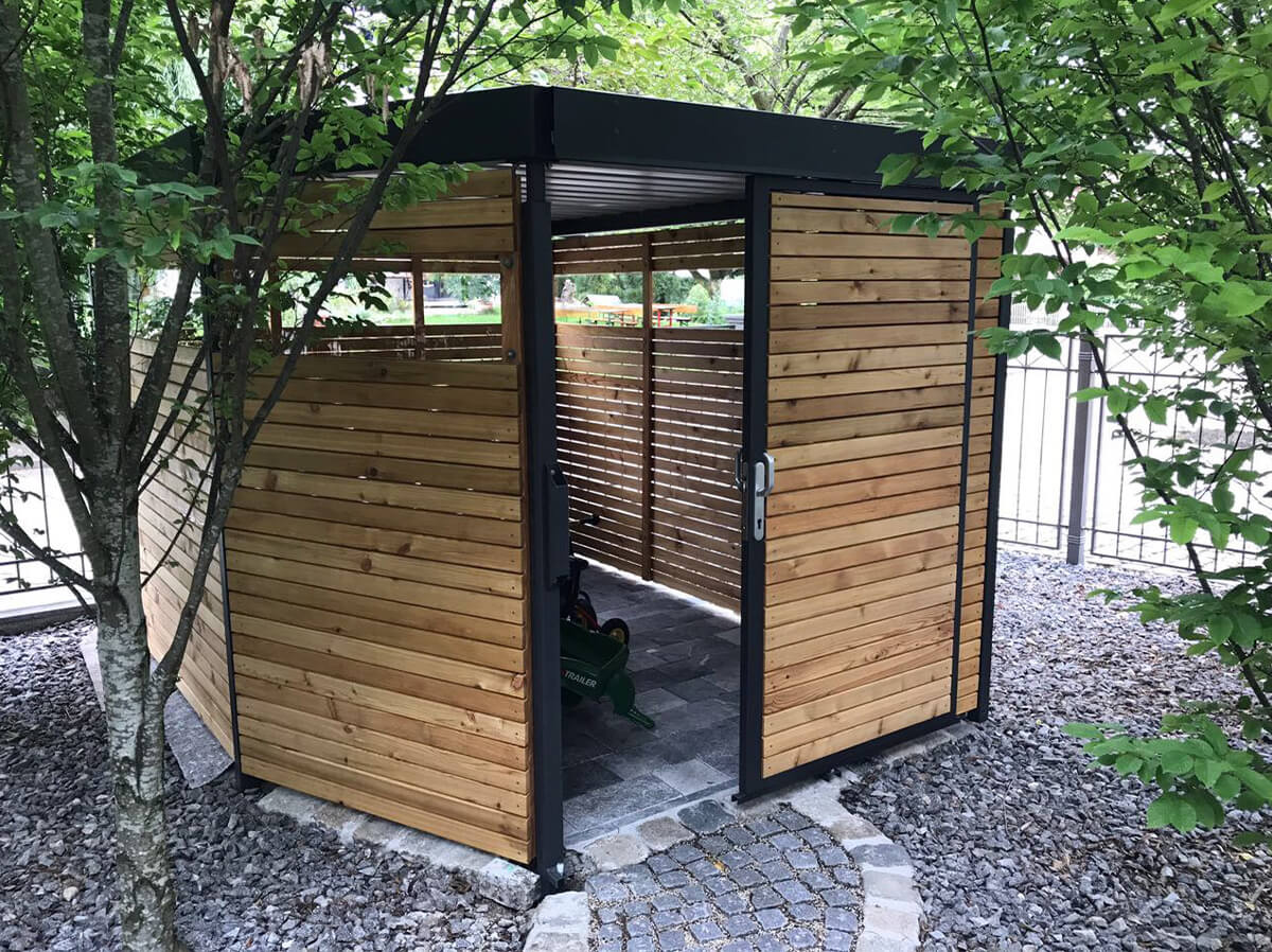 Spiel- und Gerätehaus